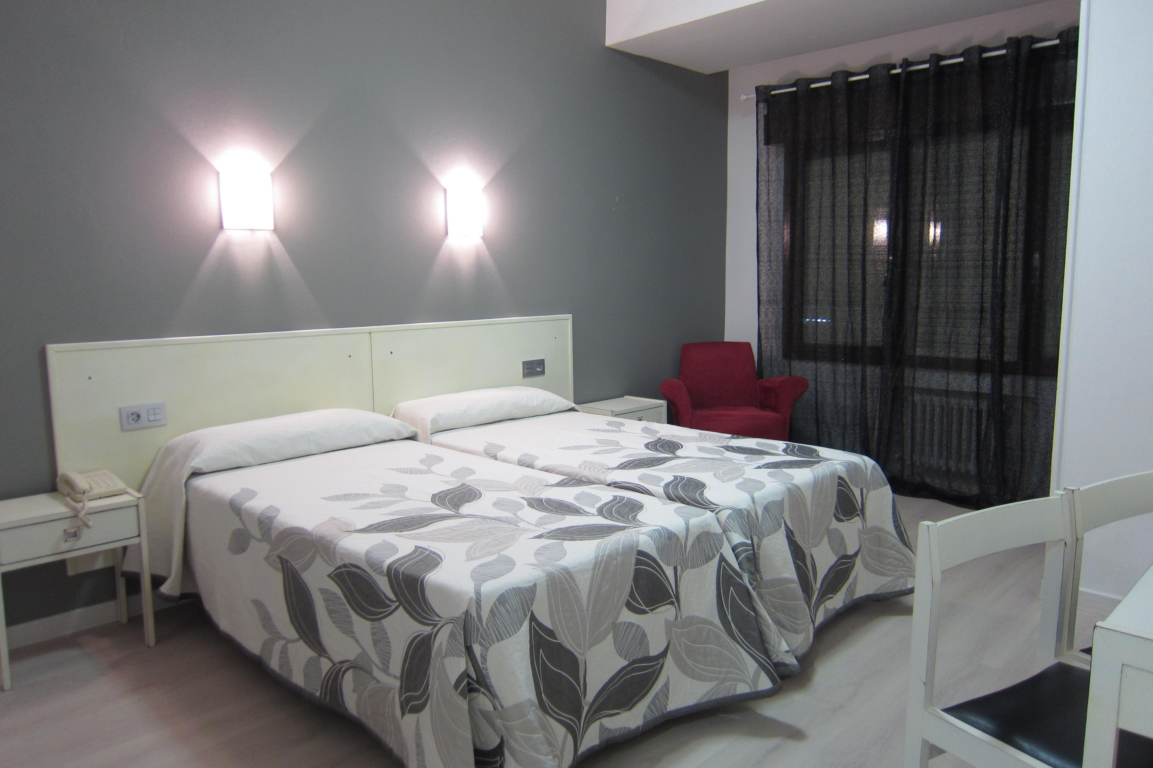 Acebos Azabache 3*